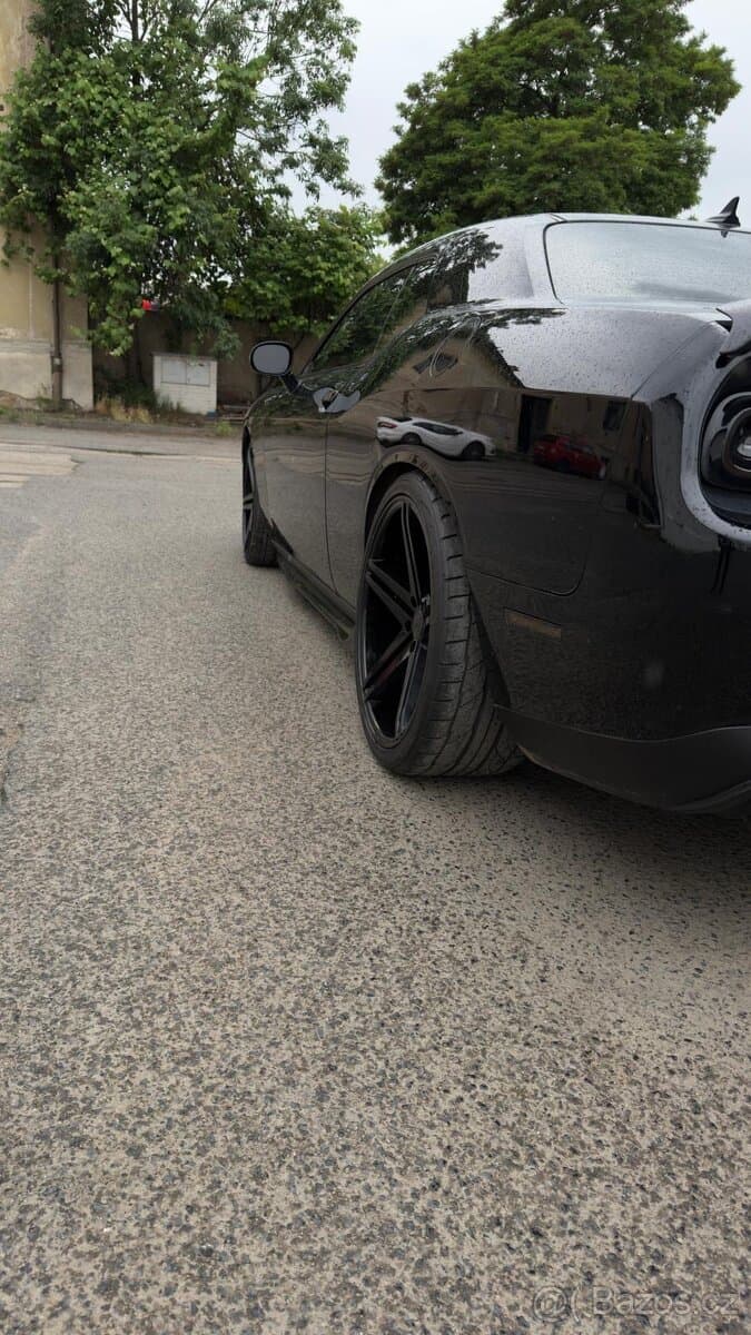 2016 Dodge CHALLENGER - 2
