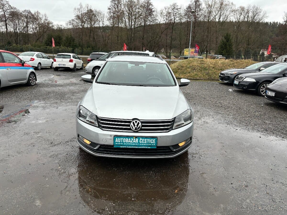 2010 Volkswagen PASSAT - 2