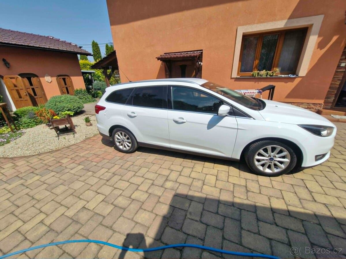 2016 Ford FOCUS - 2