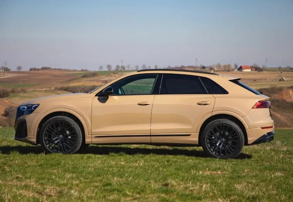 Audi Q8 - 2