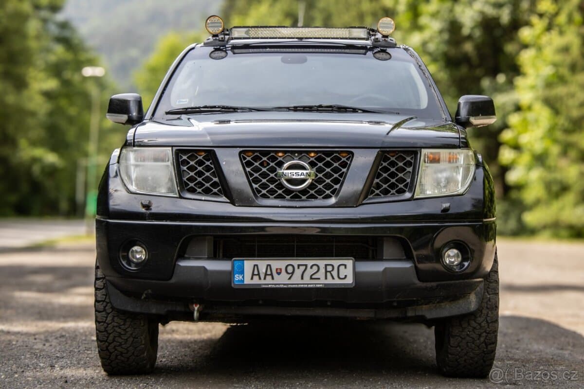 2009 Nissan NAVARA - 2