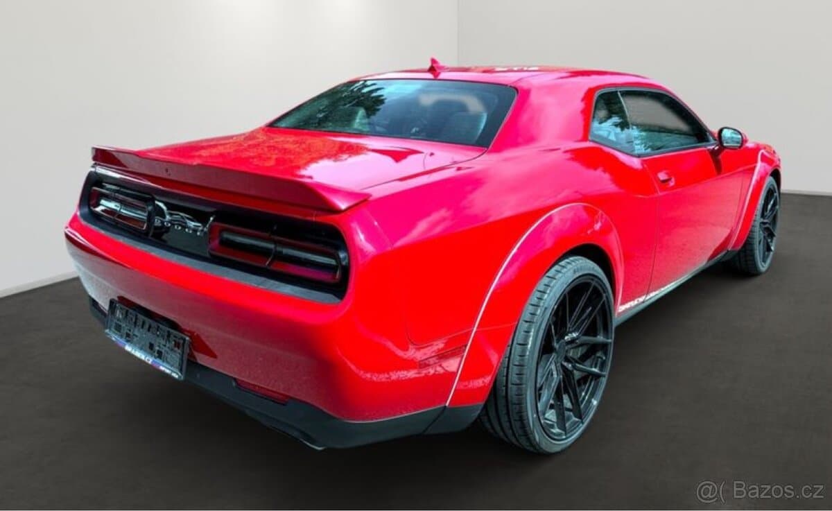 2019 Dodge CHALLENGER - 2