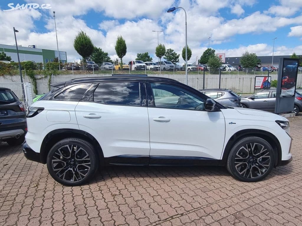 2025 Renault AUSTRAL - 2
