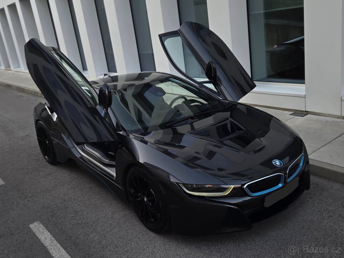 2015 BMW i8 - 2