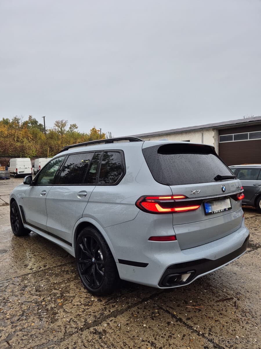 2023 BMW X7 - 2