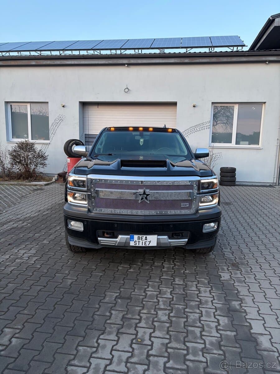 2015 Chevrolet SILVERADO - 2