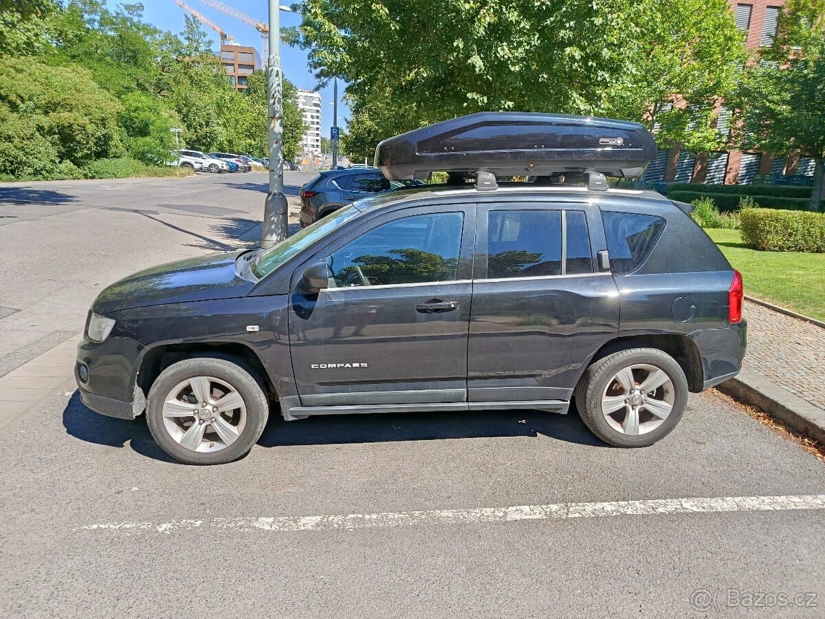 2011 Jeep COMPASS - 2