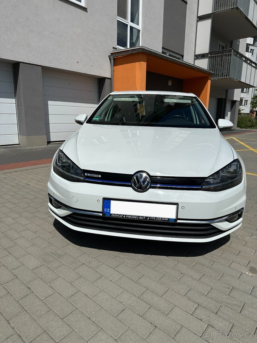 Volkswagen GOLF - 2