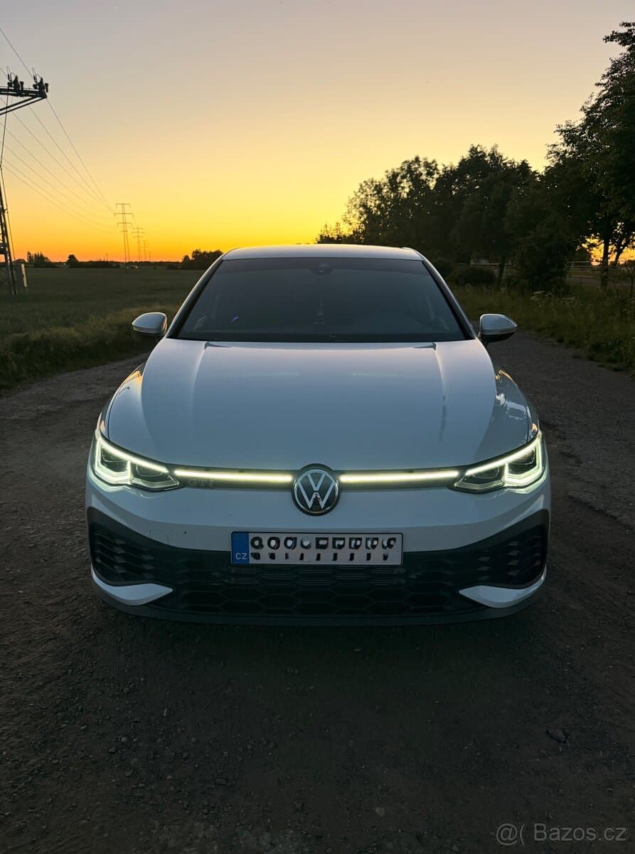2023 Volkswagen GOLF - 2