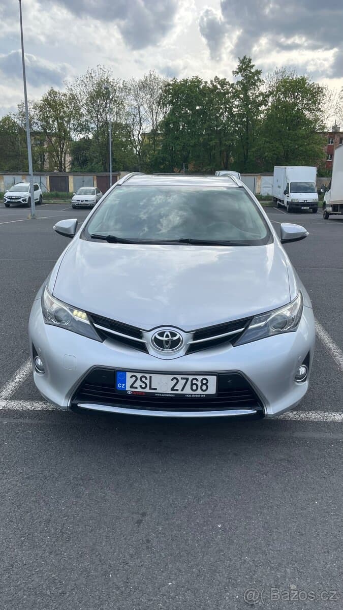 2014 Toyota AURIS - 2