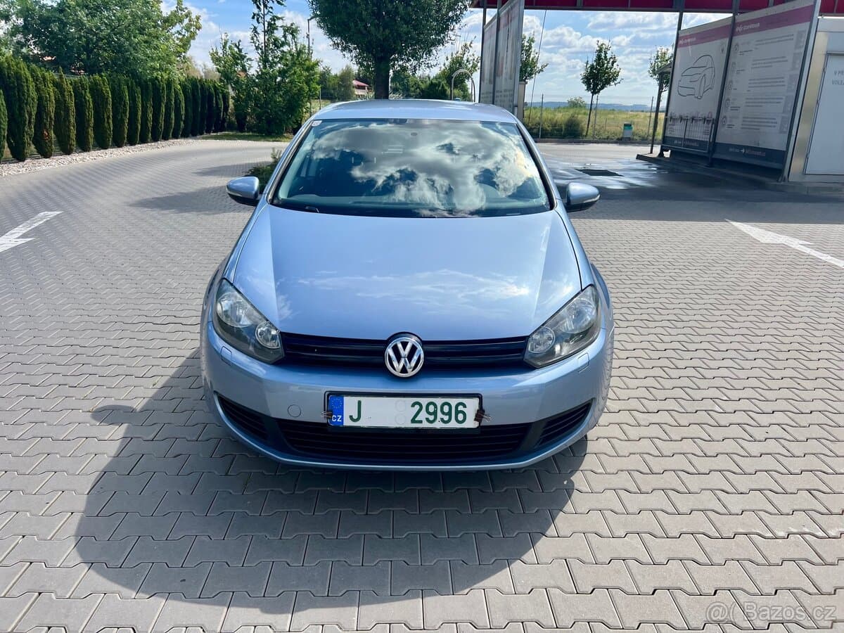 2011 Volkswagen GOLF - 2