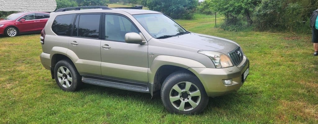 2004 Toyota LAND CRUISER - 2