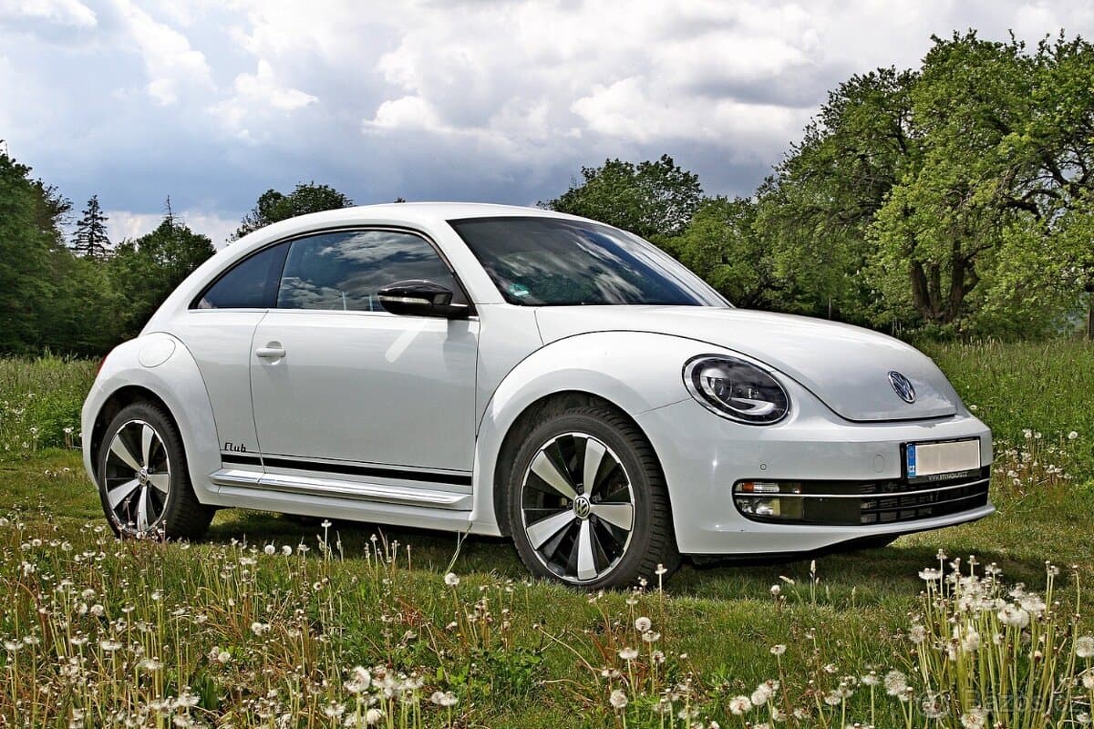 2016 Volkswagen BEETLE - 2