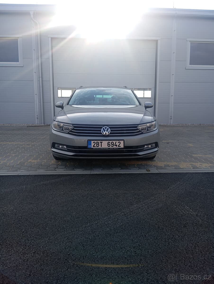 2016 Volkswagen PASSAT - 2