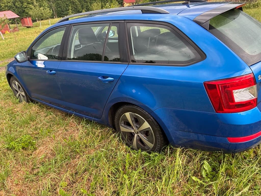 Škoda OCTAVIA - 2
