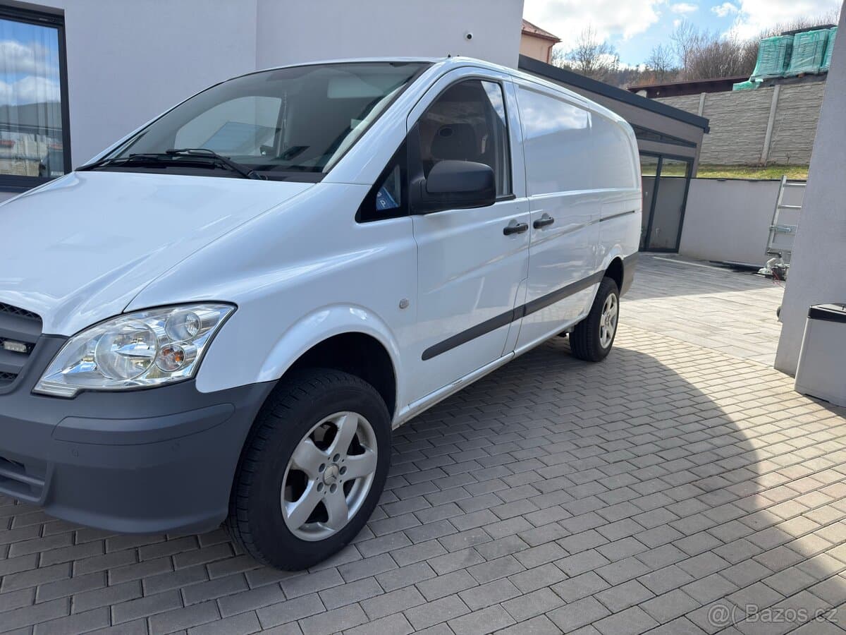 2011 Mercedes-Benz VITO - 2