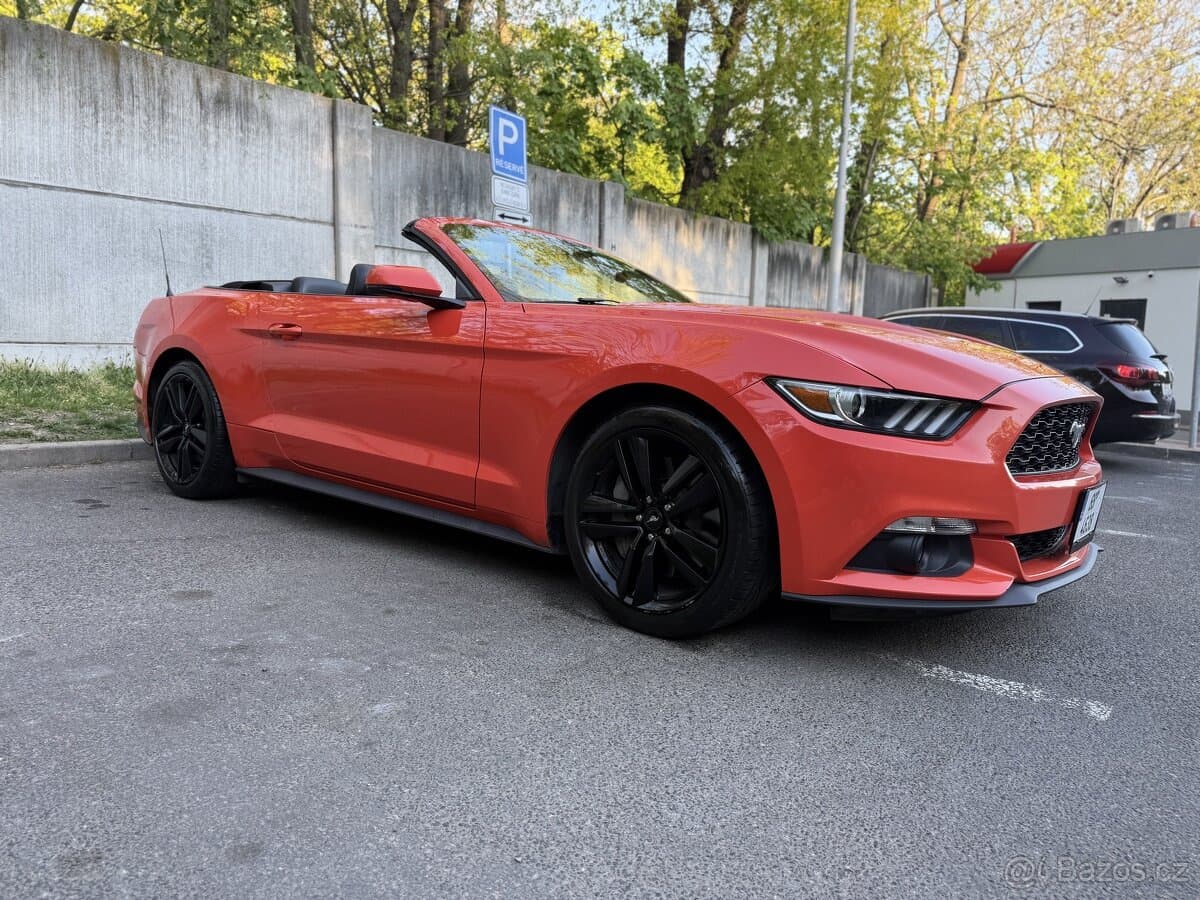 2015 Ford MUSTANG - 2