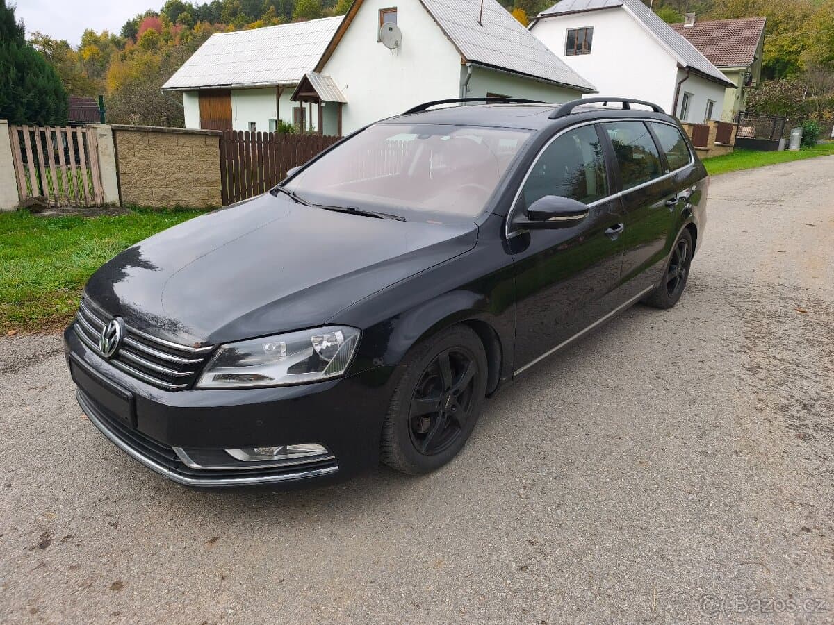 2012 Volkswagen PASSAT - 2