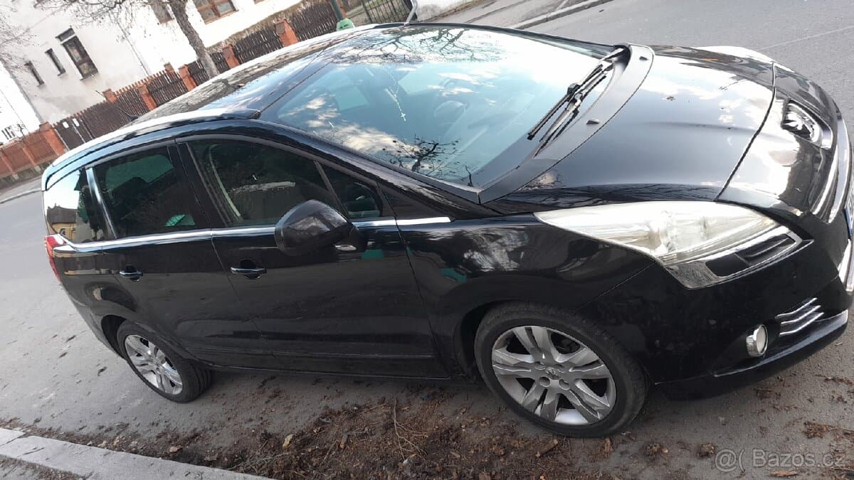 2011 Peugeot 5008 - 2