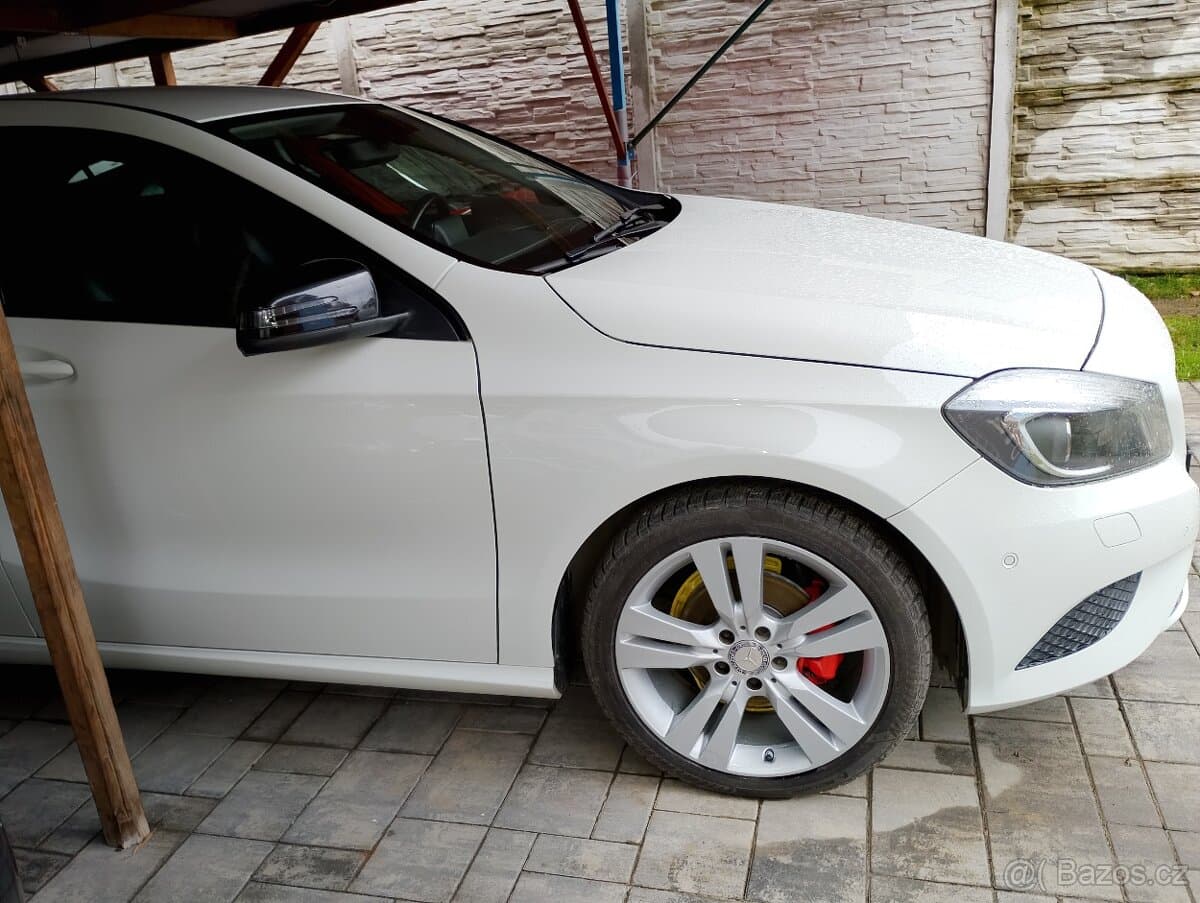 2015 Mercedes-Benz OSTATNÍ - 2