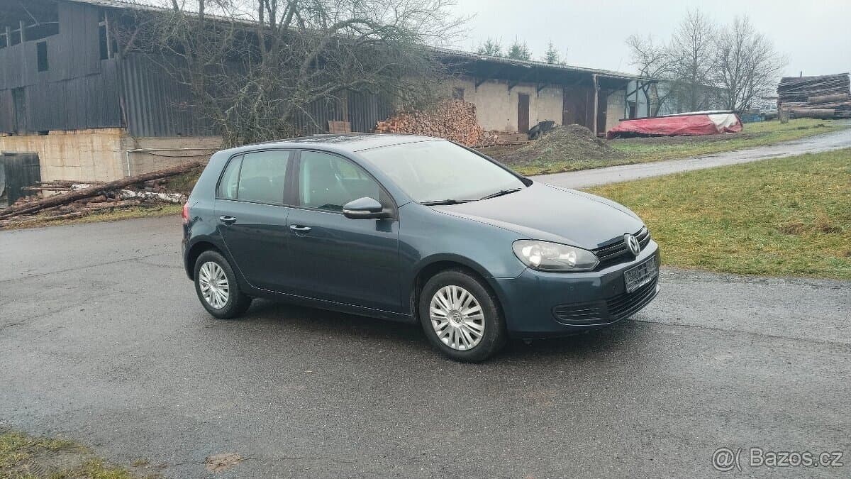 2010 Volkswagen GOLF - 2