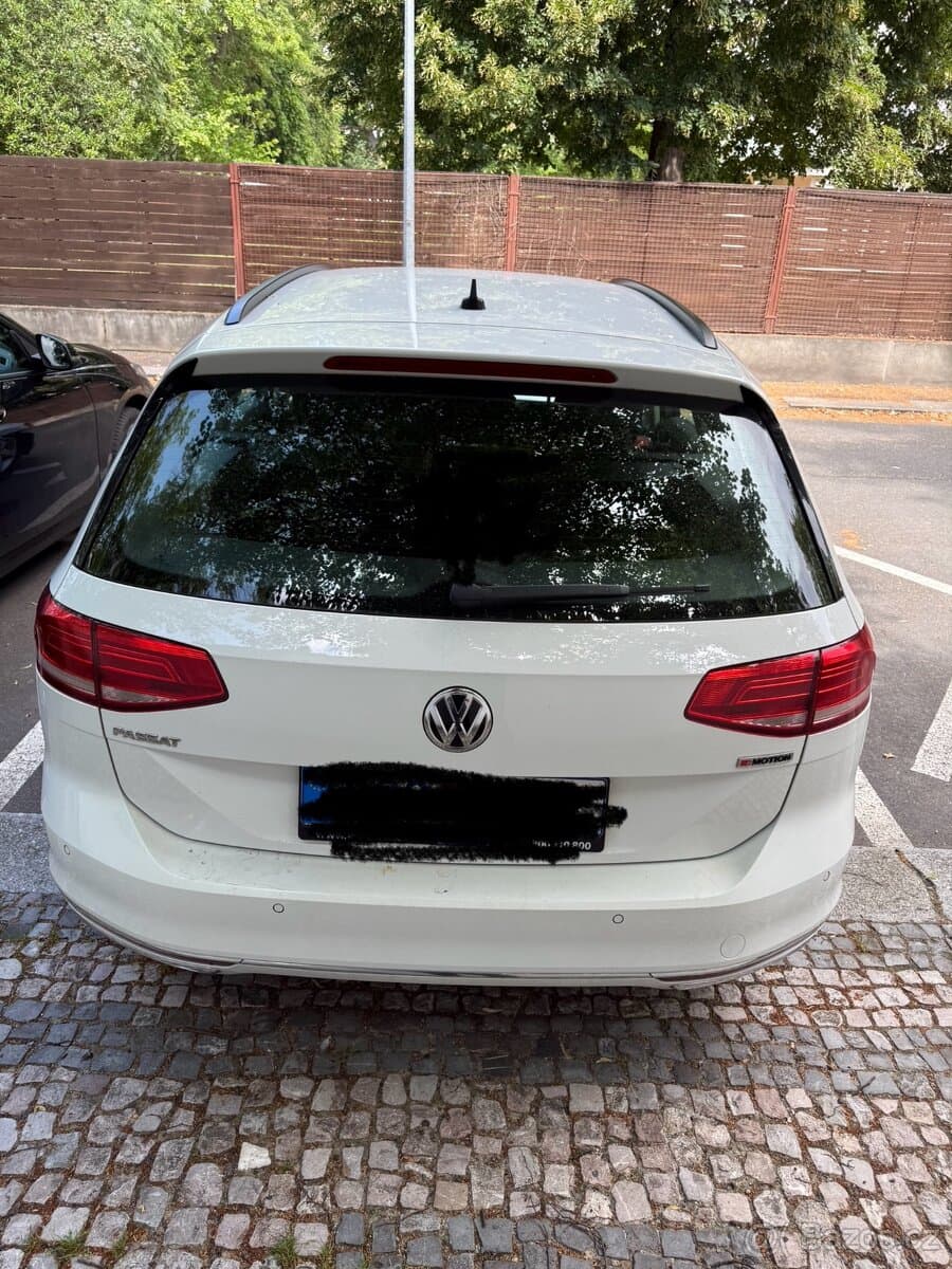 2019 Volkswagen PASSAT - 2