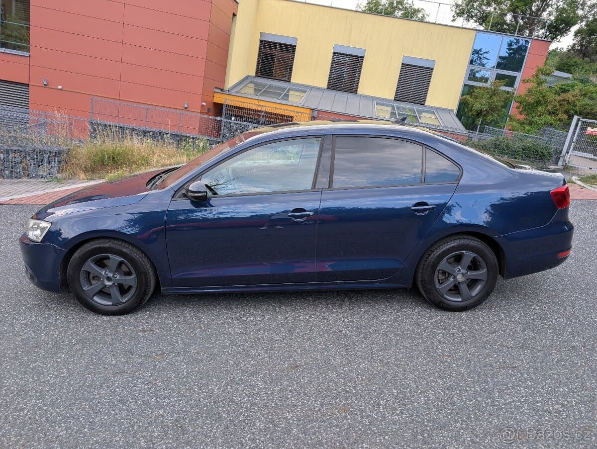 2012 Volkswagen JETTA - 2