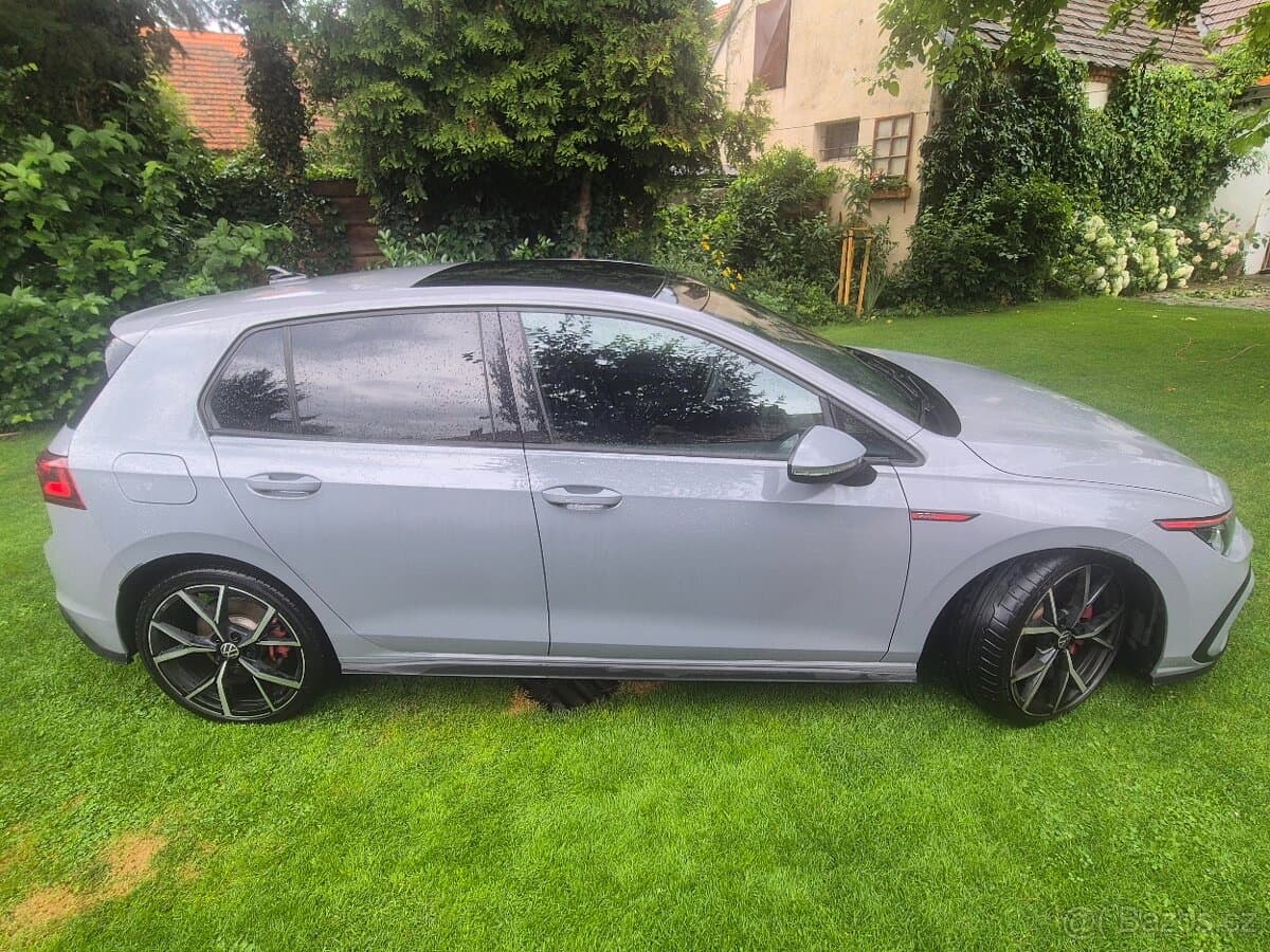 2021 Volkswagen GOLF - 2