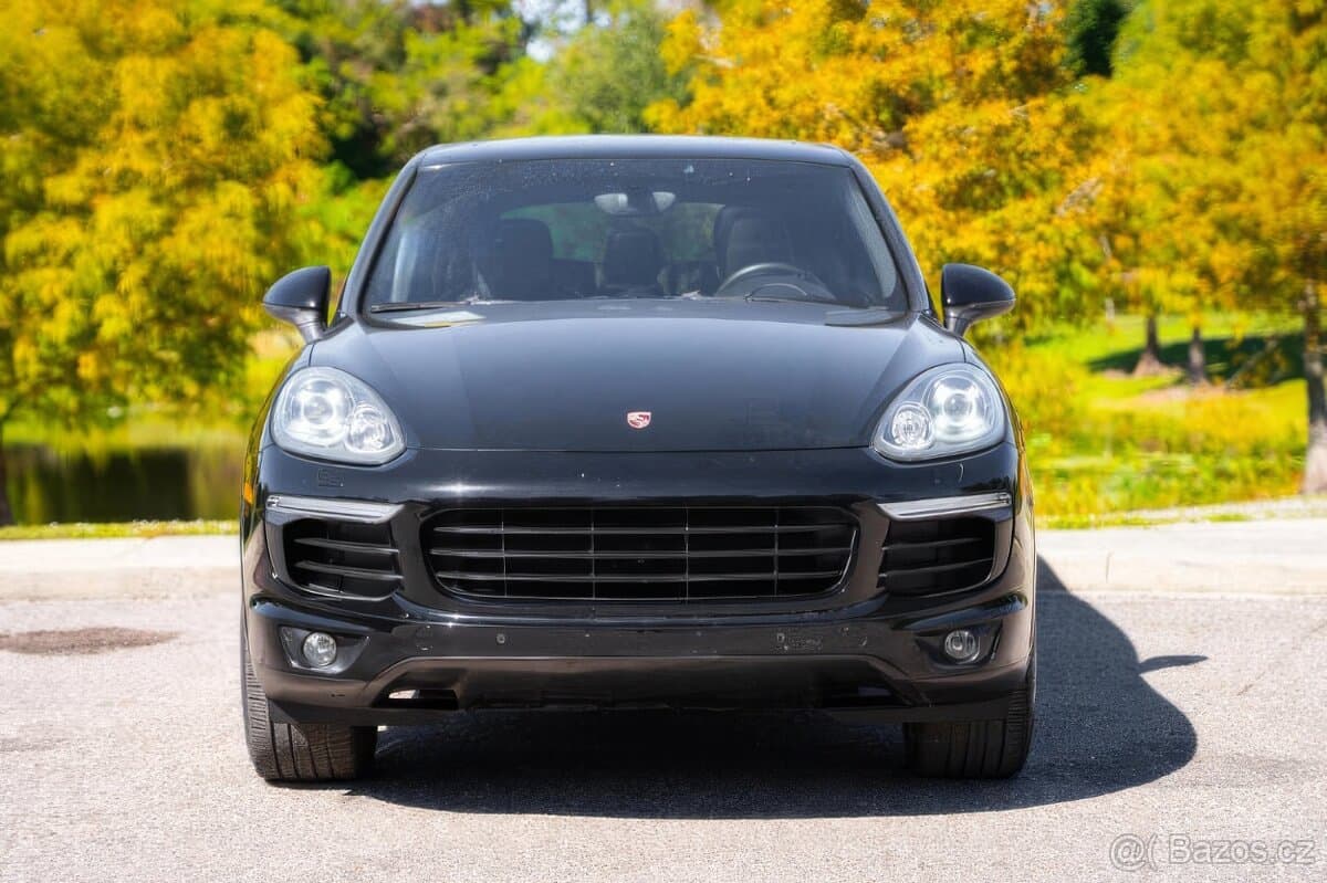 2017 Porsche CAYENNE - 2