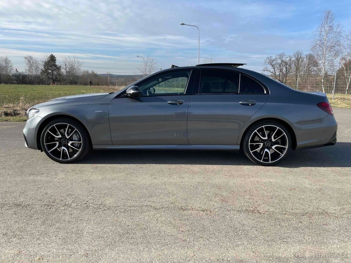2019 Mercedes-Benz OSTATNÍ - 2