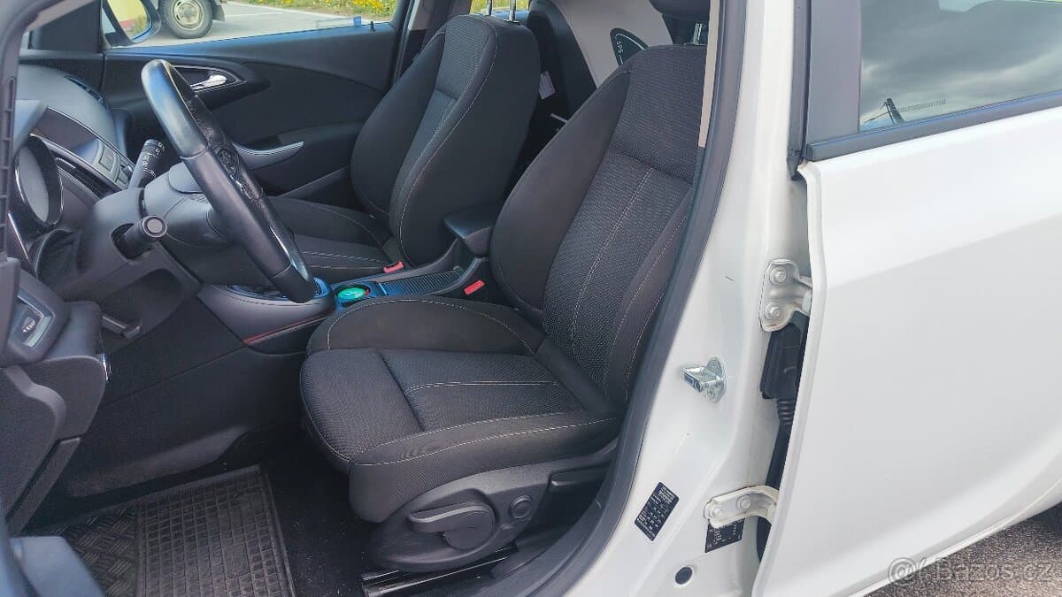2013 Opel ASTRA - 2