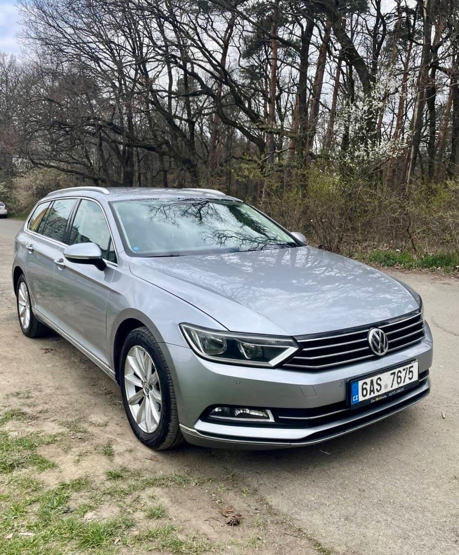 2018 Volkswagen PASSAT - 2