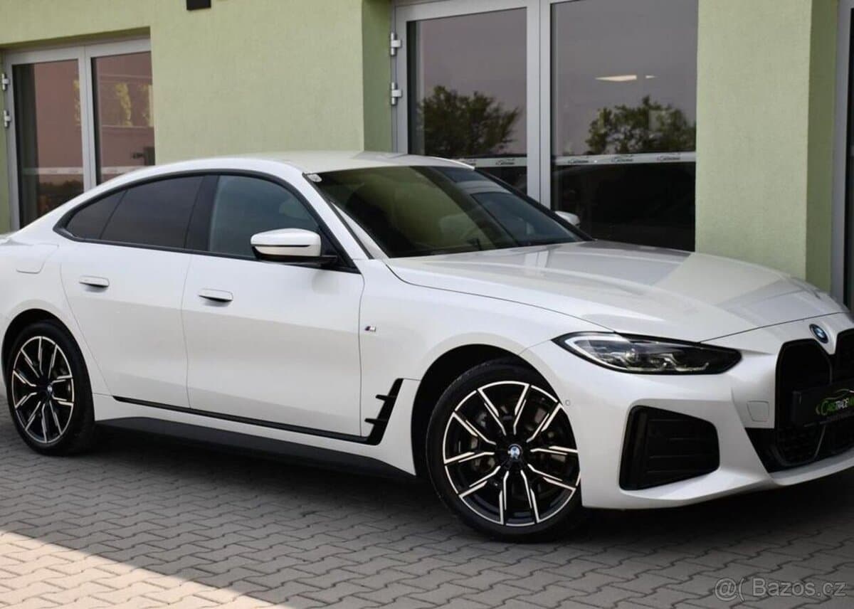 2023 BMW i4 - 2