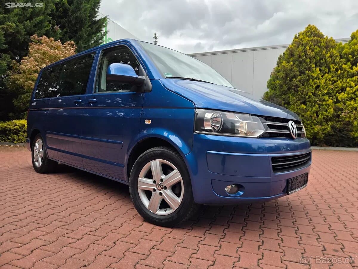 2010 Volkswagen MULTIVAN - 2