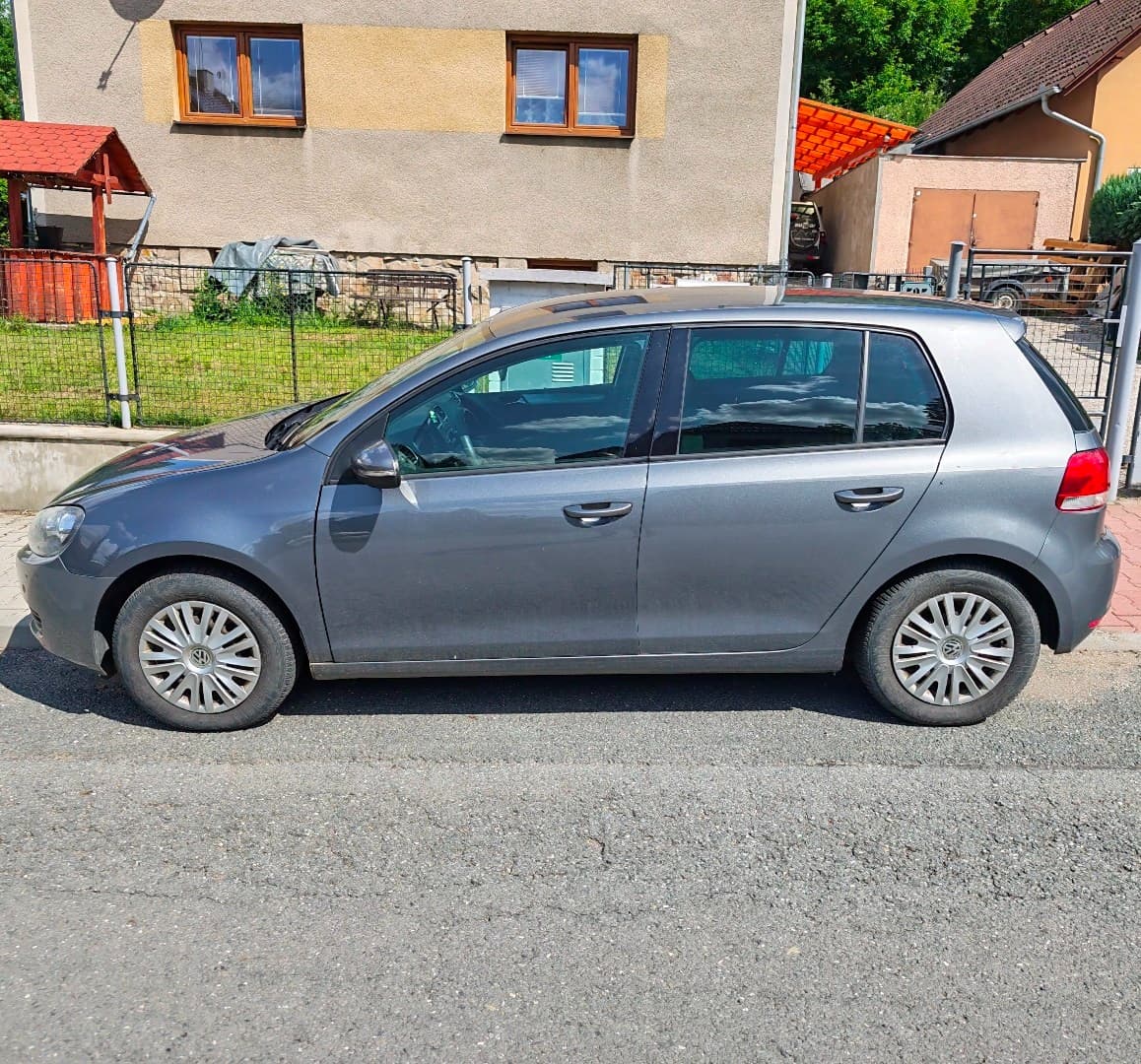 2009 Volkswagen GOLF - 2