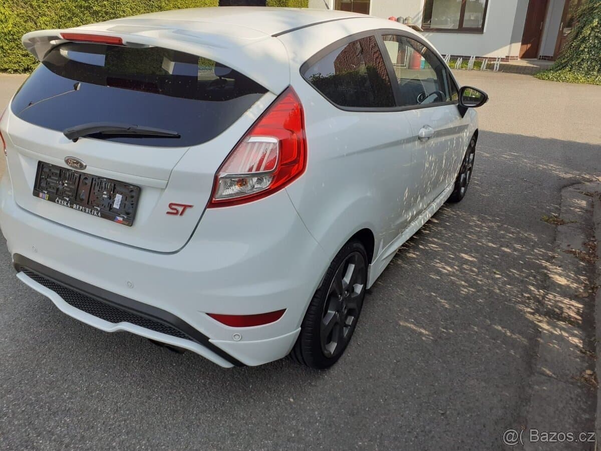 2017 Ford FIESTA - 2