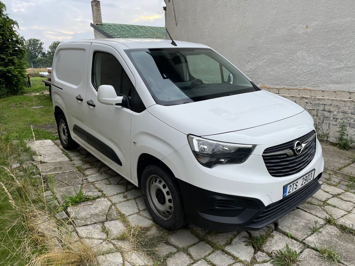 2020 Opel COMBO - 2