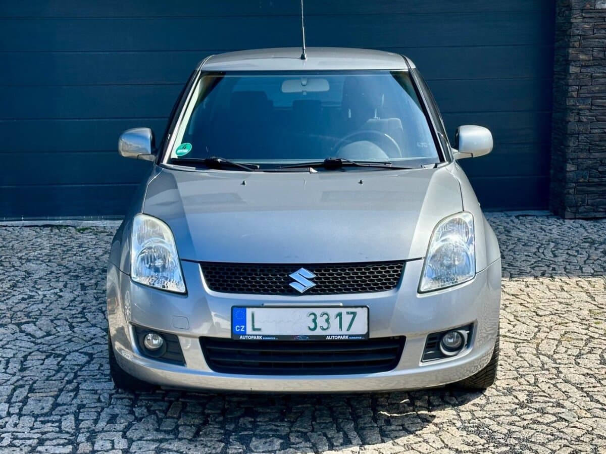 2009 Suzuki SWIFT - 2