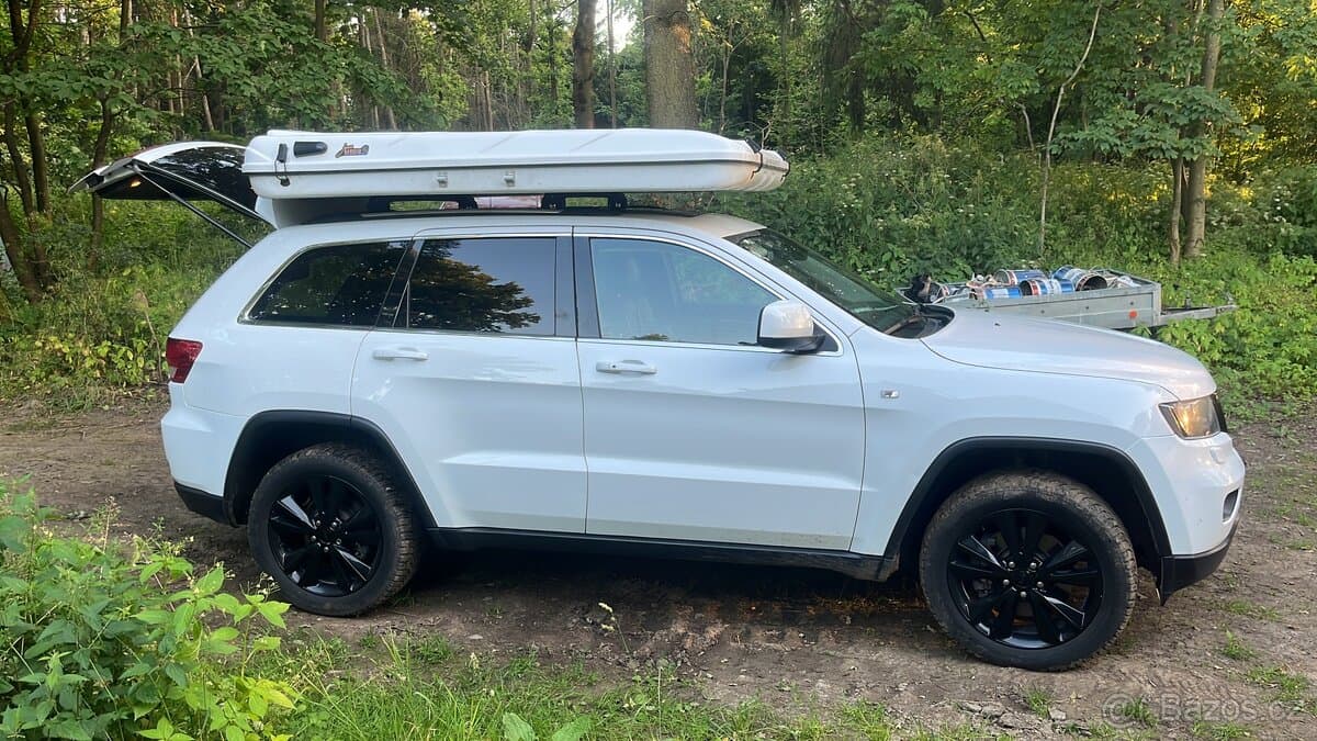 2012 Jeep CHEROKEE - 2