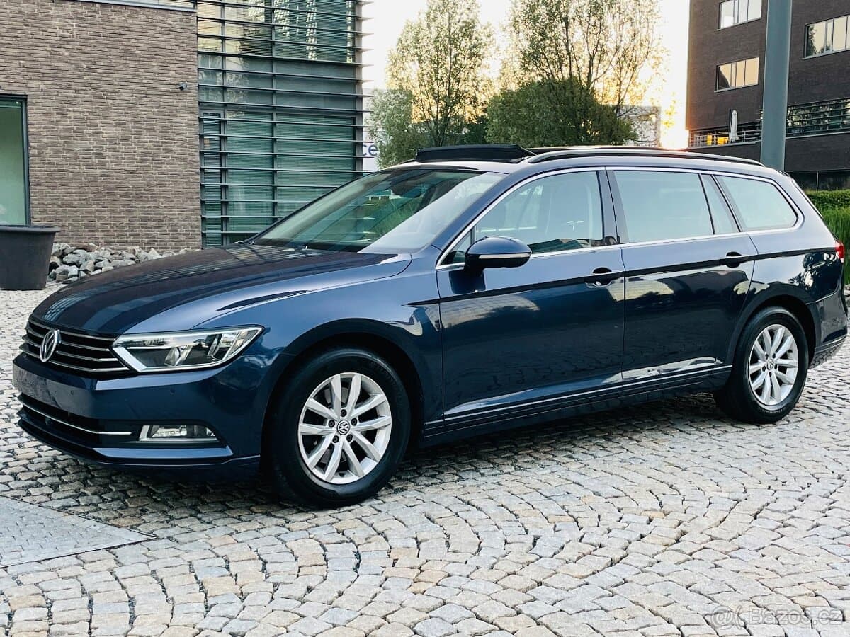 2016 Volkswagen PASSAT - 2