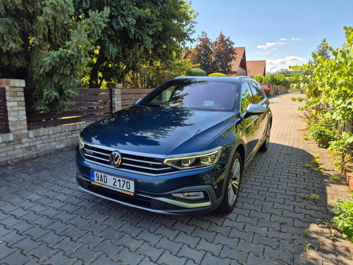 2022 Volkswagen PASSAT - 2