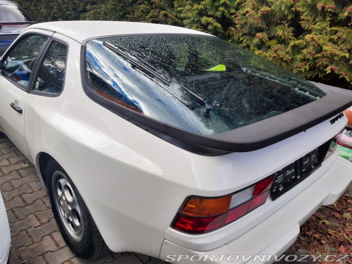 1987 Porsche 944 - 2