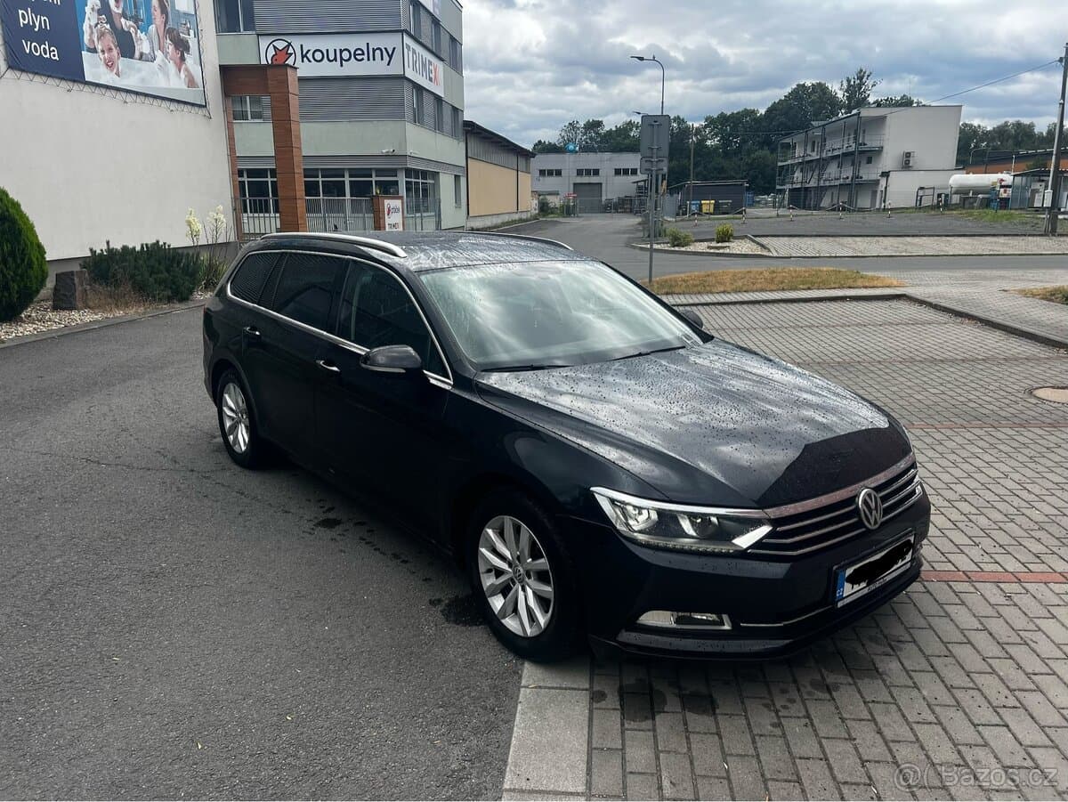 2016 Volkswagen PASSAT - 2