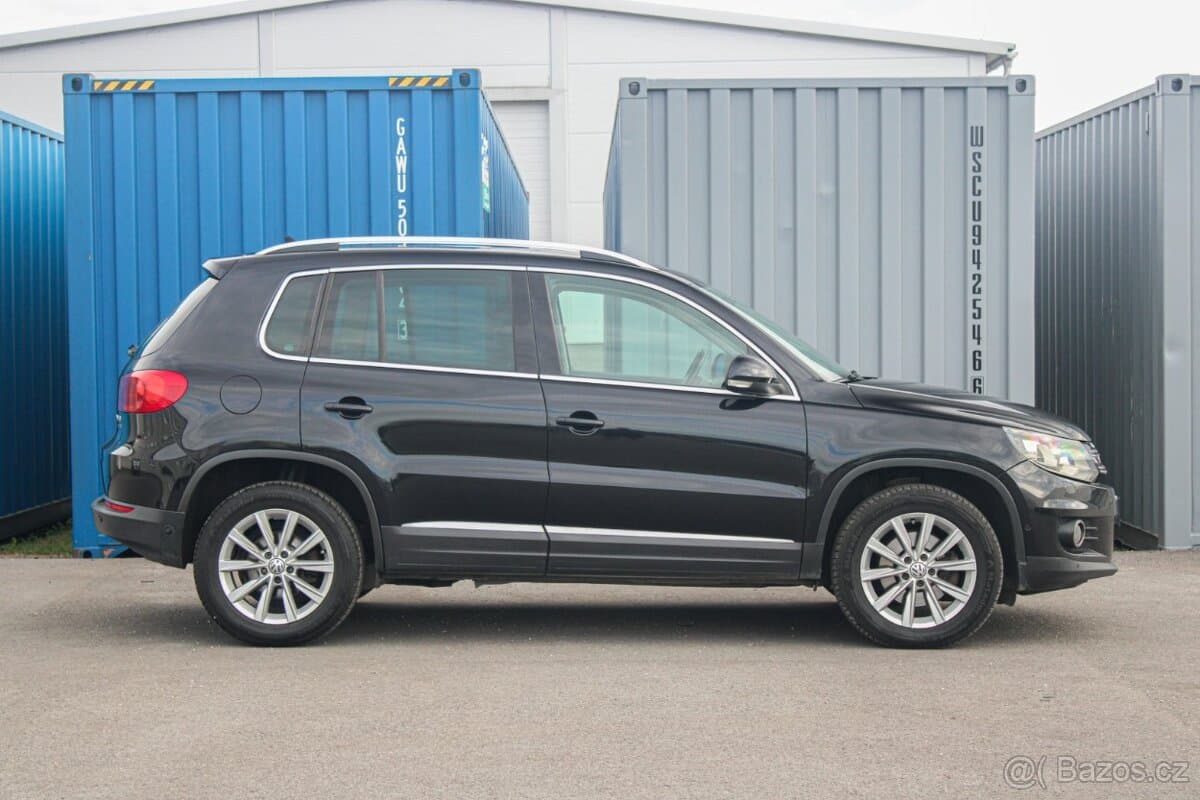 2012 Volkswagen TIGUAN - 2