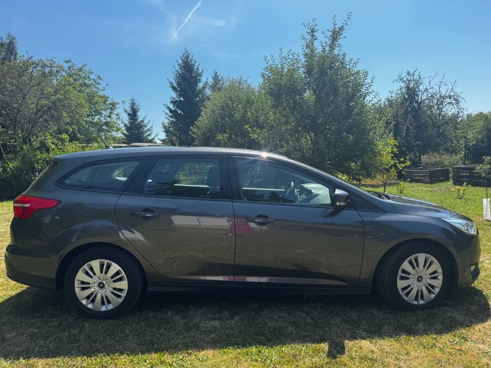 2017 Ford FOCUS - 2