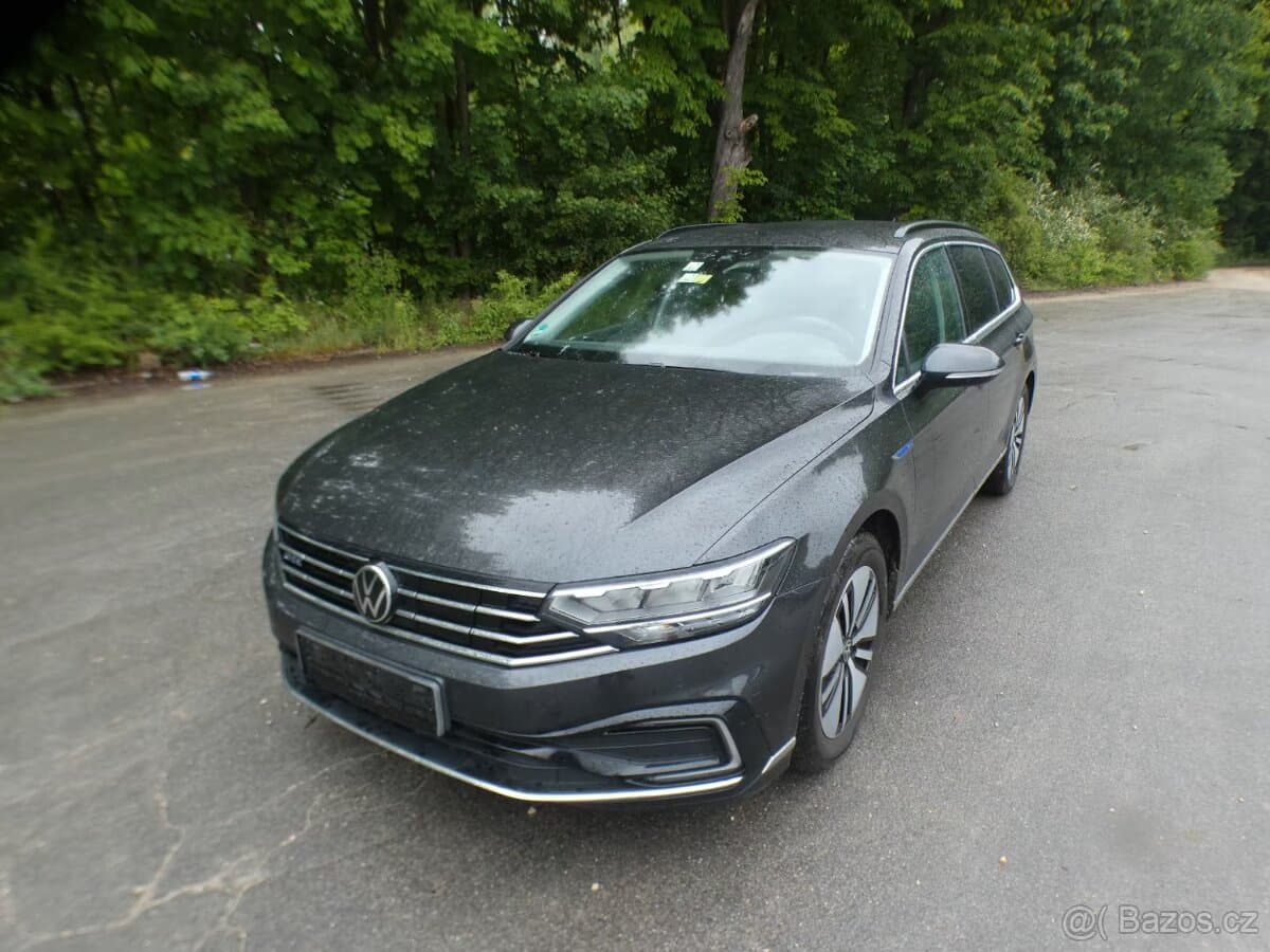 2021 Volkswagen PASSAT - 2