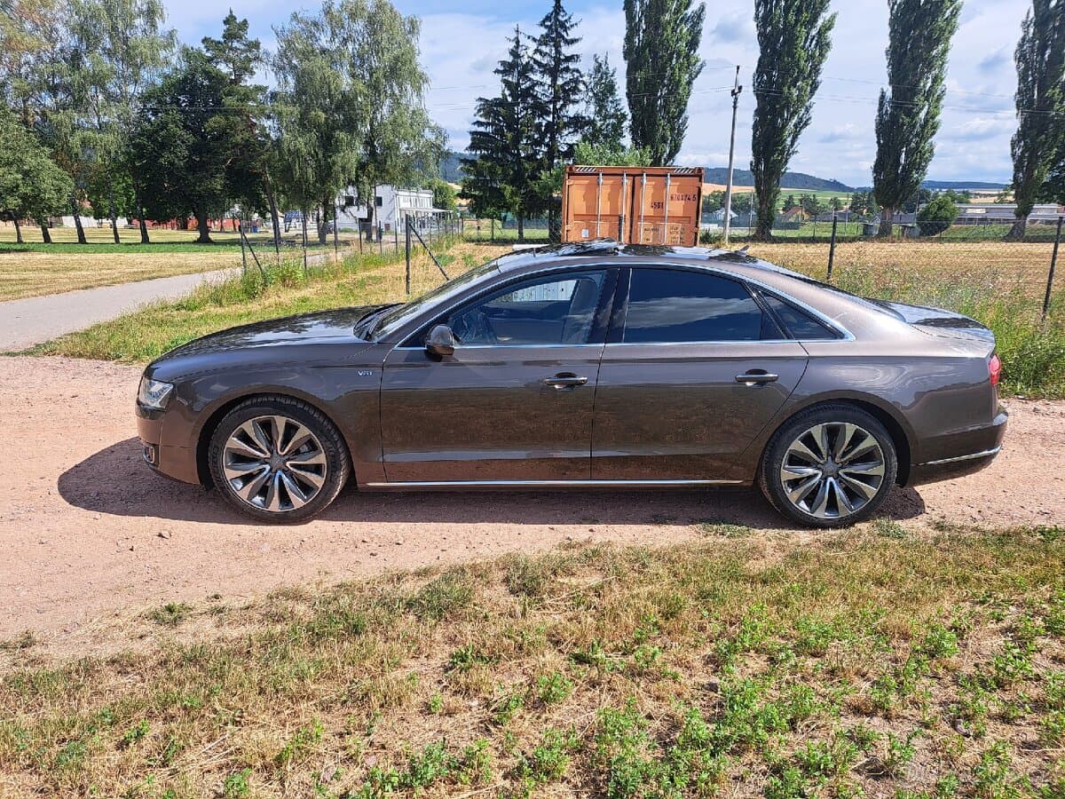 2014 Audi A8 - 2