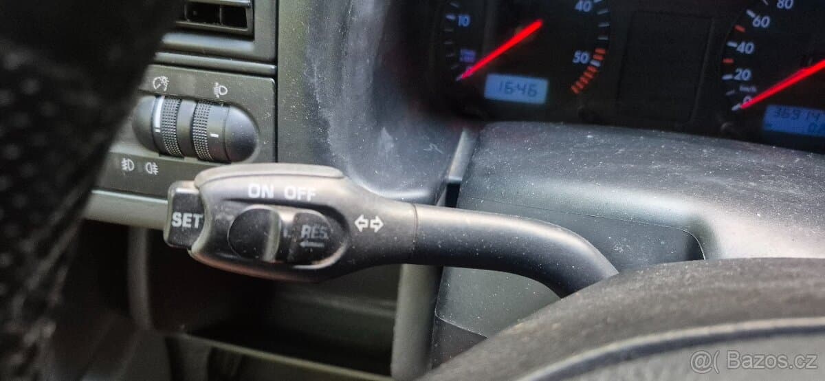 2001 Volkswagen MULTIVAN - 2