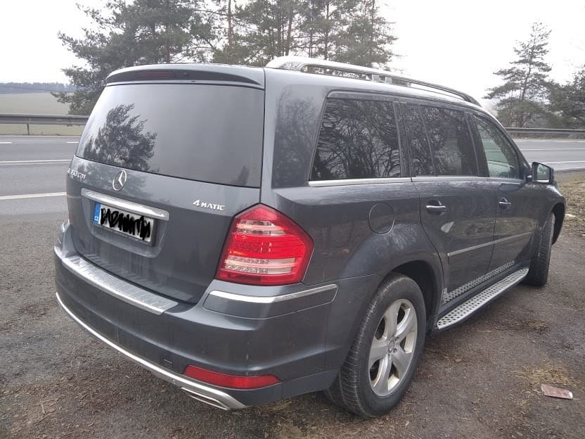 2012 Mercedes-Benz GL - 2