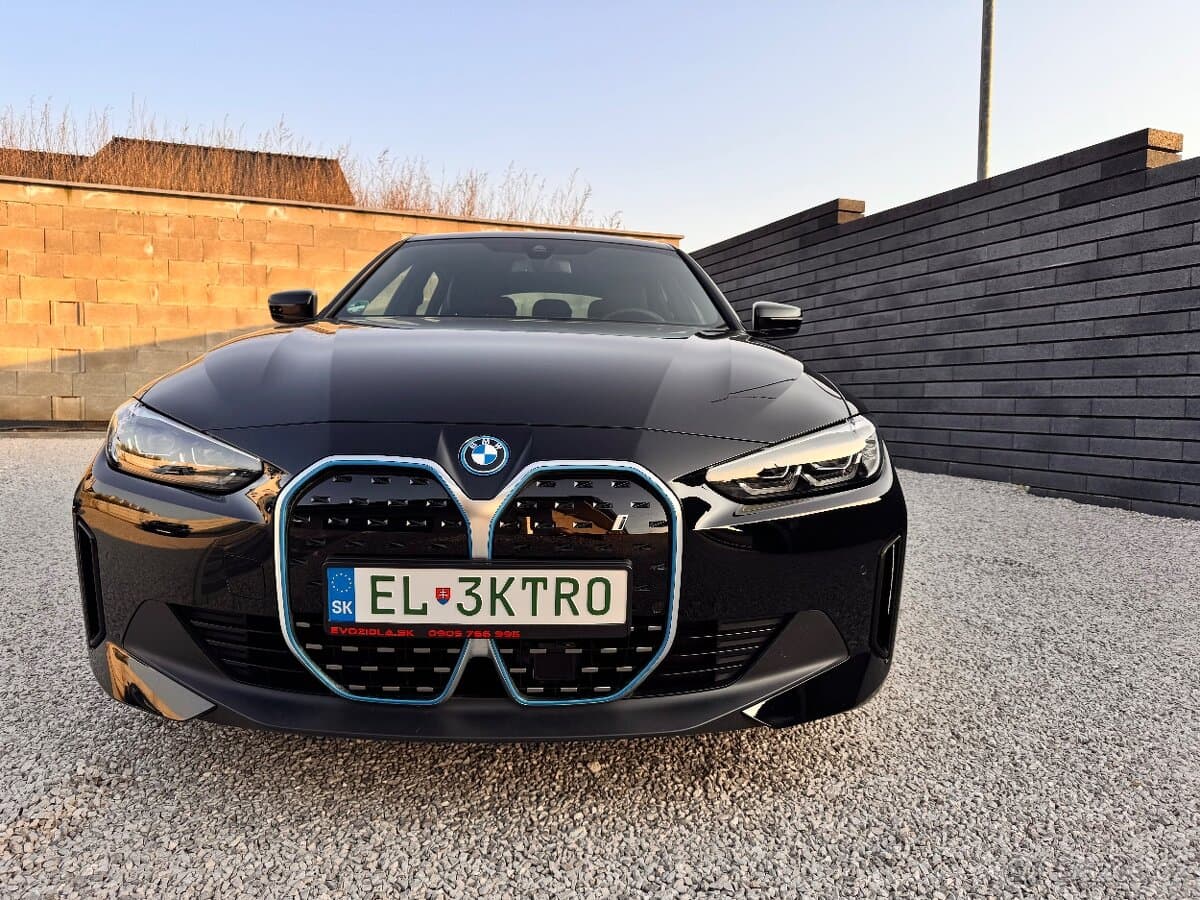 2023 BMW i4 - 2